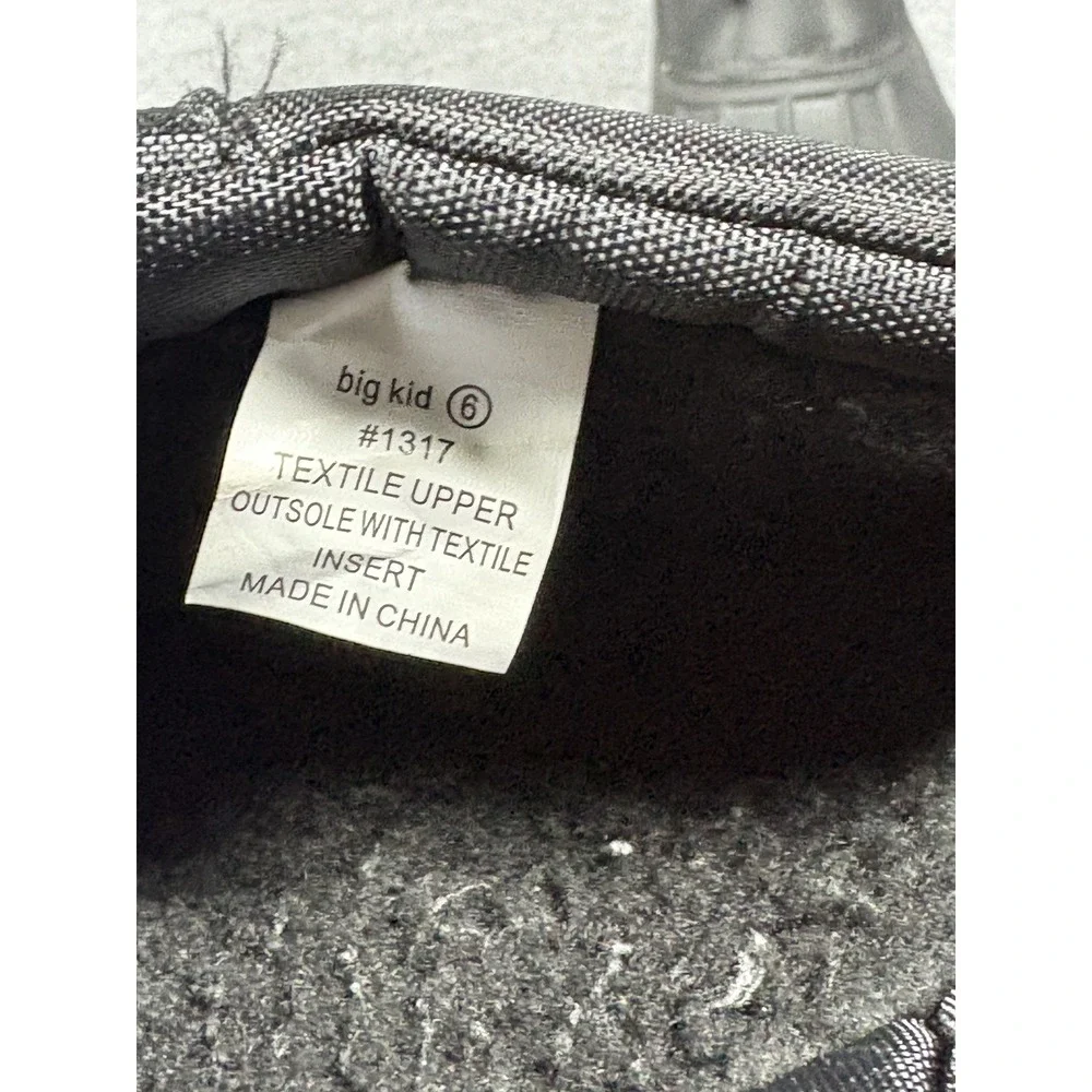 Unbranded #1317 Winter Snow Boots Big Kid 6 Black Insulated Drawstring Duck Boot